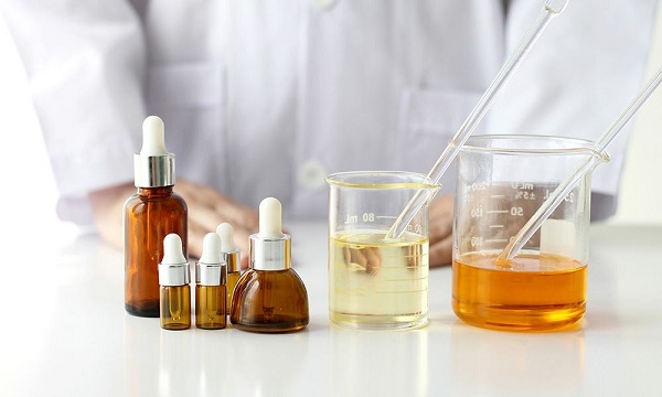 7 Thành phần được bác sĩ da liễu sử dụng để điều trị vết thâm nám 1 5 thanh phan