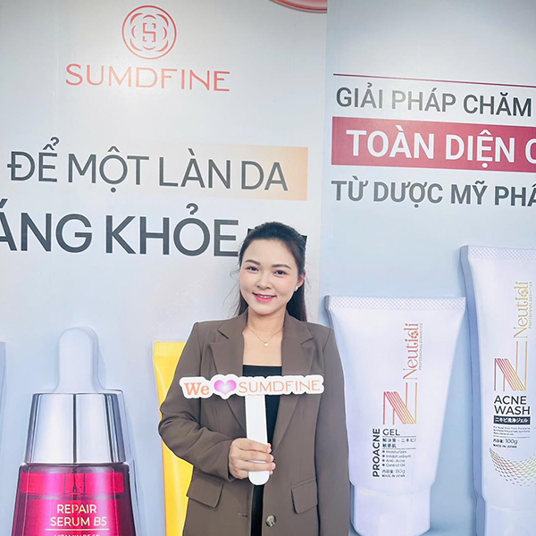 Tổng kết Hội nghị Da liễu 2025 – Sumdfine và hành trình khoa học vì làn da Việt 13 sumdfine hoi nghi da lieu 2025 15