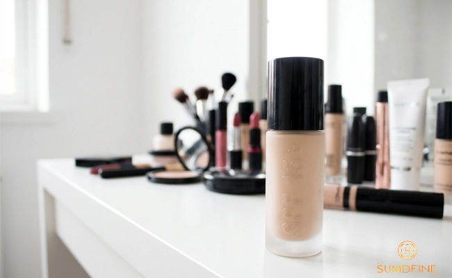 Có cần dùng kem chống nắng khi kem nền đã có SPF