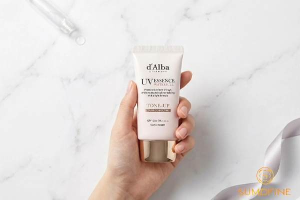 D'Alba Waterfull Tone-Up Sunscreen - kem chống nắng nâng tone cho da khô