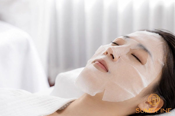 Sử dụng mặt nạ cấp ẩm cho da khô