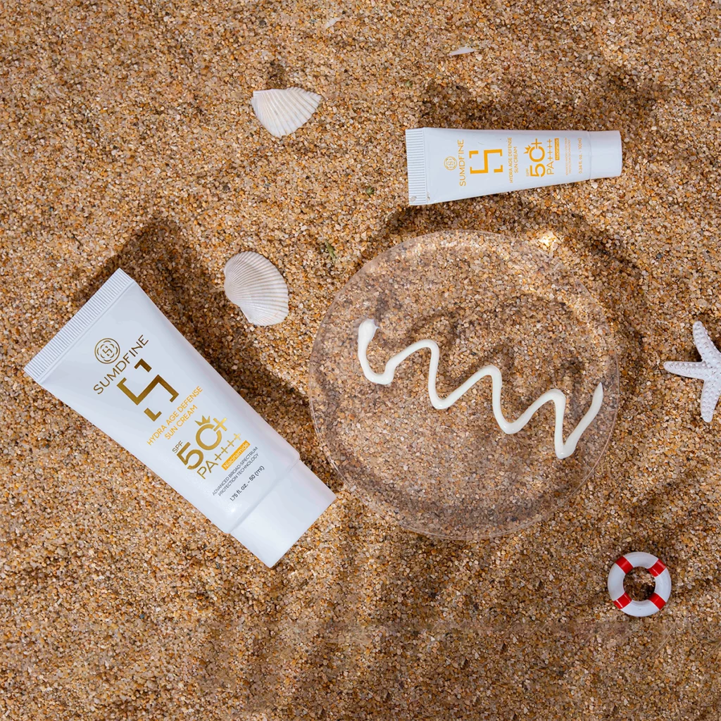 Bôi kem chống nắng bị mốc, lộ vân kem: 7 cách khắc phục 6 Sumdfine Hydra Age Defense Sun Cream SPF50+ PA++++ - Kết cấu mỏng nhẹ, dễ dùng, phù hợp cho mọi loại da