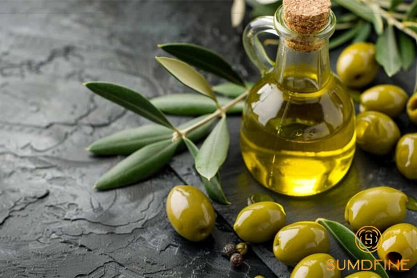 Hạn chế dùng dầu oliu để cấp ẩm trên da khô mỏng yếu