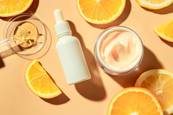Thành phần trị nám: 10 hoạt chất hiệu quả và cách chọn đúng theo loại da 6 Vitamin C trị nám
